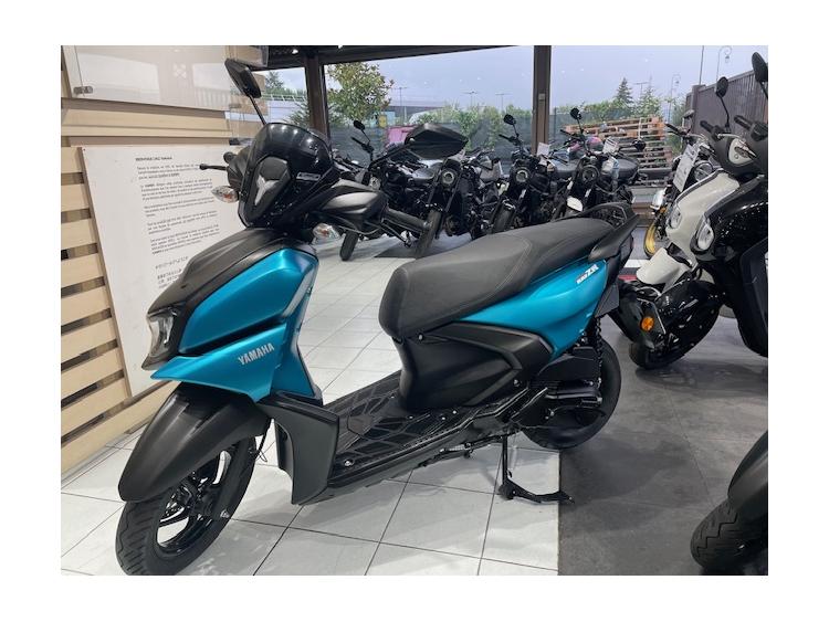 YAMAHA RayZR 125